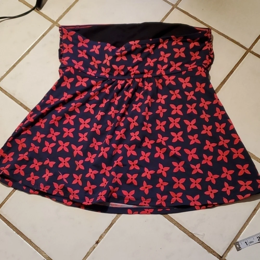 Beach House Swimsuit Size 10 Tankini Top Red Blue Flowers